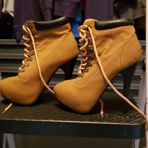 Work boot high heels - Picture 2 of 4